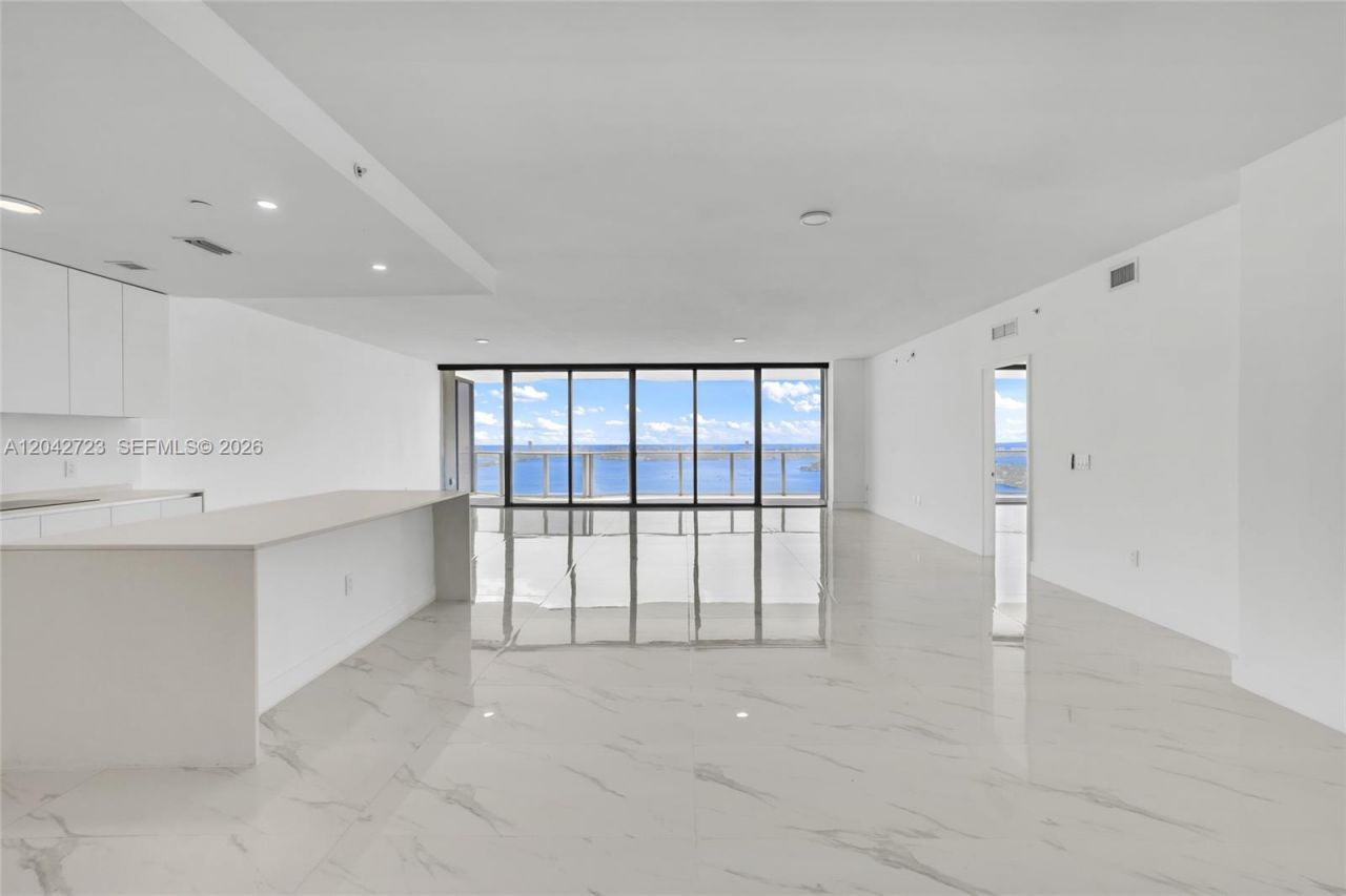 700 NE 24th St, Unit 4702, Miami, FL 33137 Photo