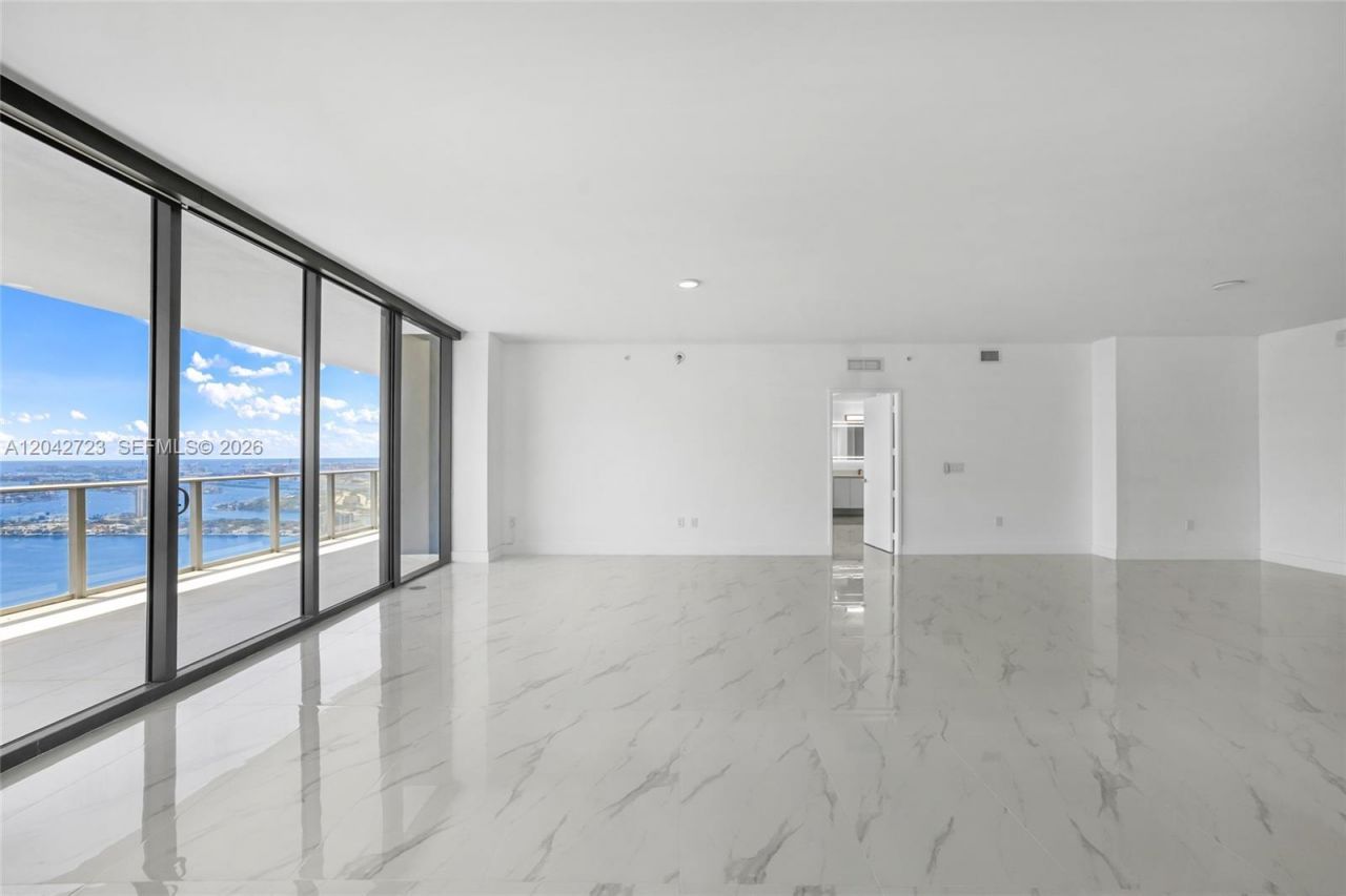 700 NE 24th St, Unit 4702, Miami, FL 33137 Photo