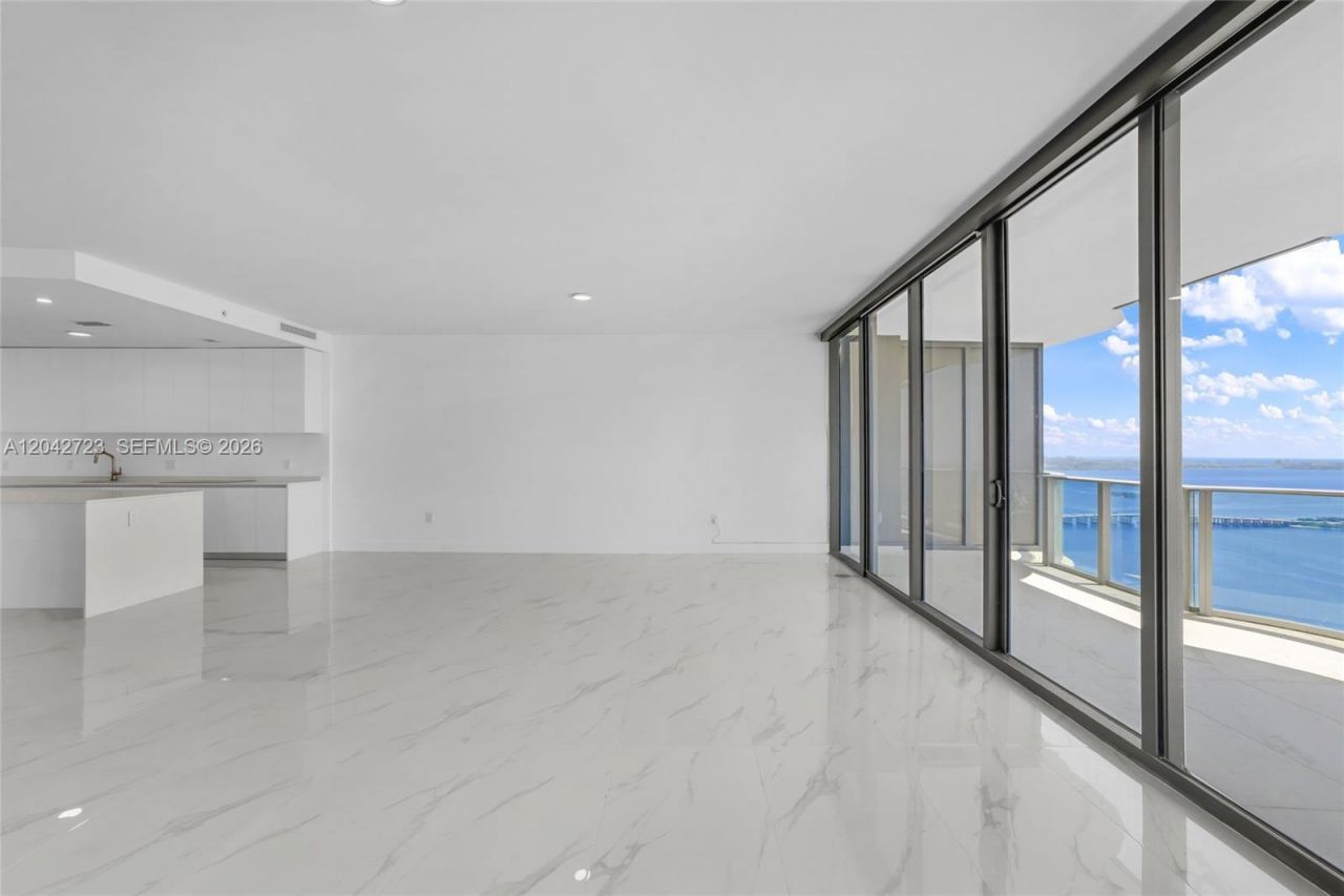 700 NE 24th St, Unit 4702, Miami, FL 33137 Photo