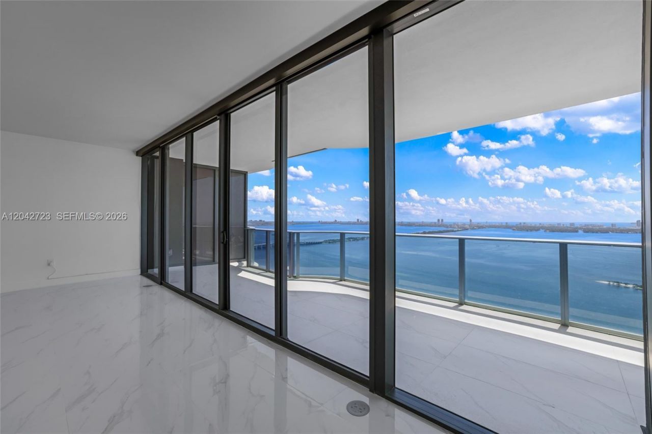 700 NE 24th St, Unit 4702, Miami, FL 33137 Photo
