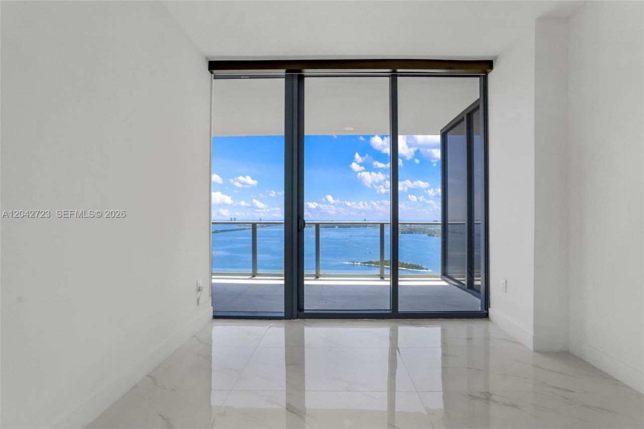 700 NE 24th St, Unit 4702, Miami, FL 33137 Photo