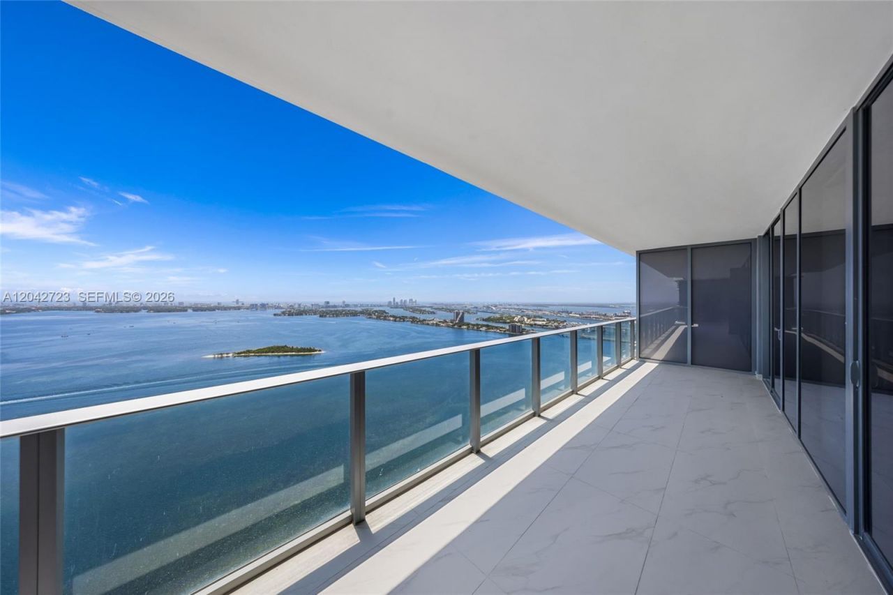 700 NE 24th St, Unit 4702, Miami, FL 33137 Photo