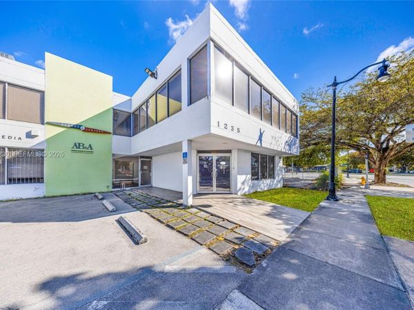 1235 SW 22nd St , Miami, FL 33145