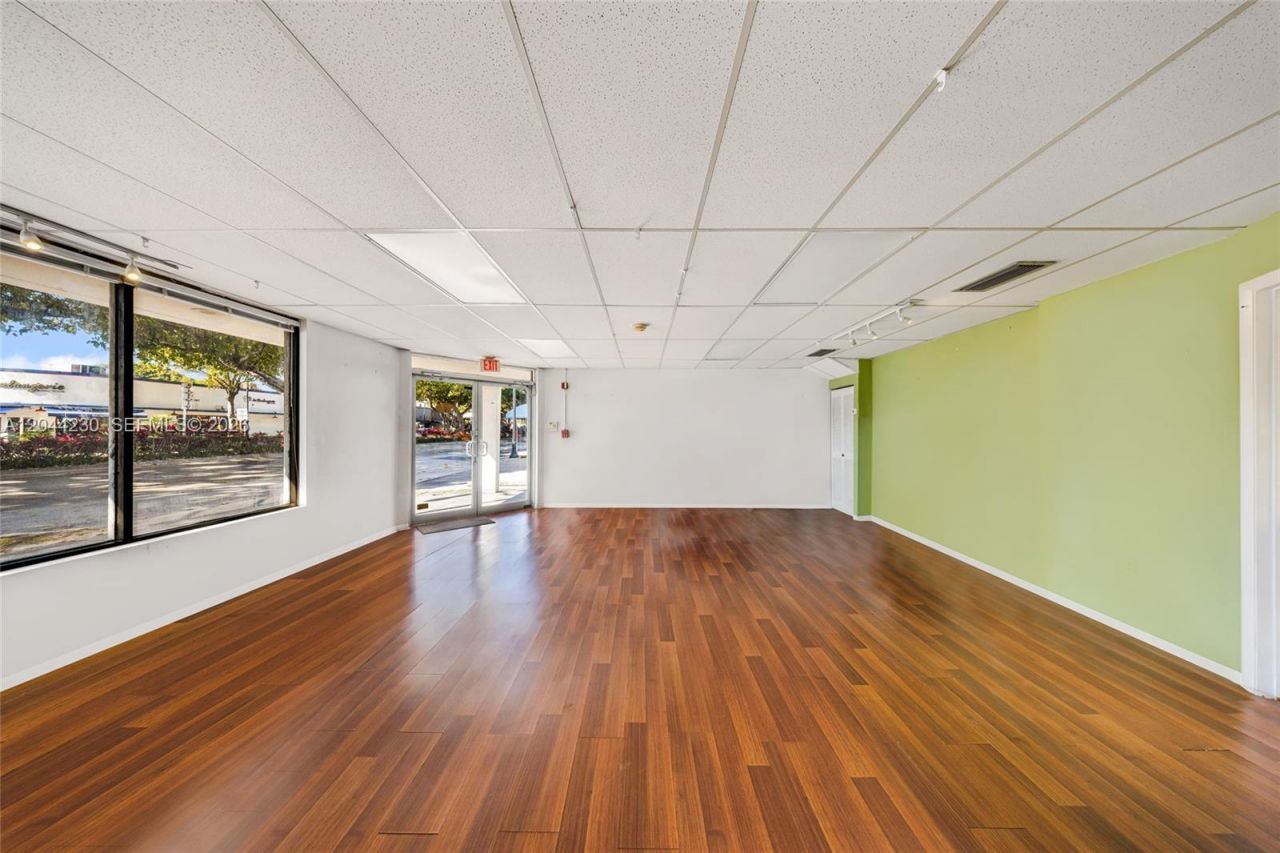 1235 SW 22nd St , Miami, FL 33145 Photo
