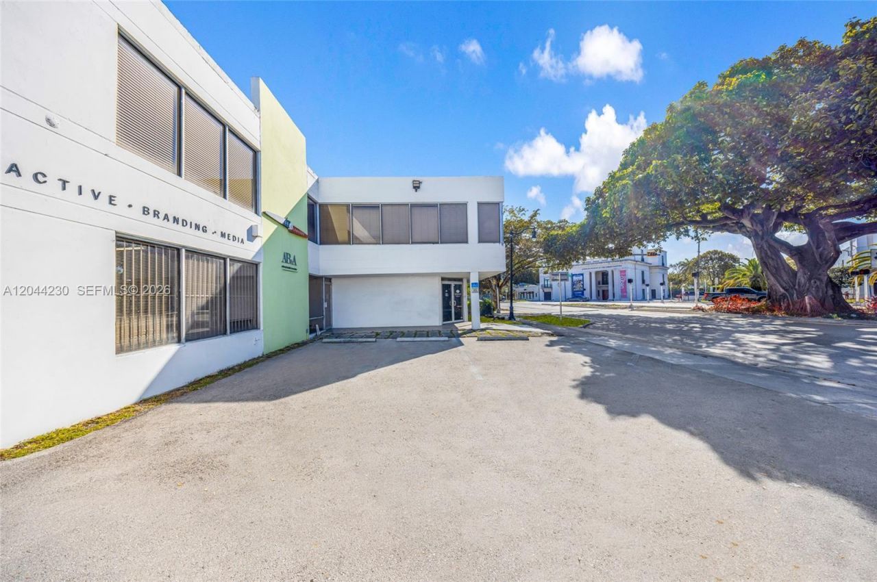 1235 SW 22nd St , Miami, FL 33145 Photo