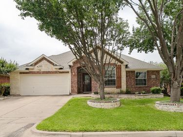 5513 Post Ridge Drive, Fort Worth, TX 76123