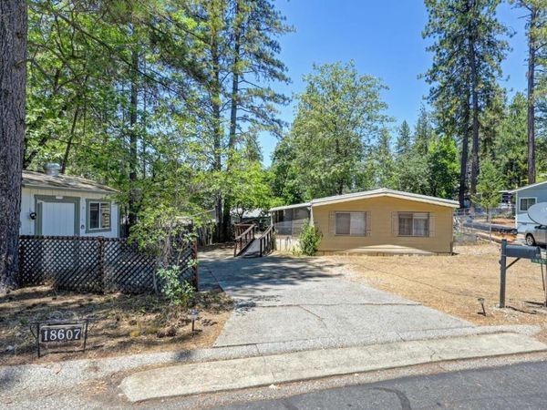 18607 Dunvegan Dr, Applegate, CA 95703