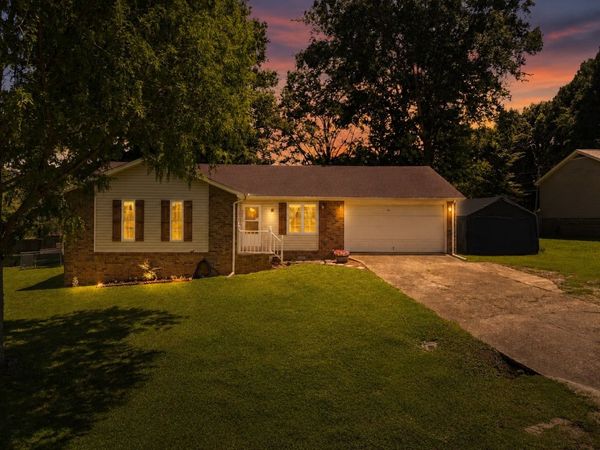 155 Penny Ln, Jackson, TN 38301