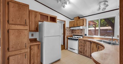 230 E Gepford Parkway, Sun Valley, NV 89433 Photo