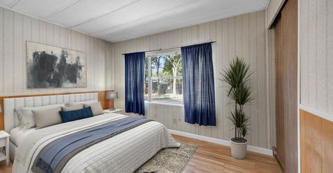 230 E Gepford Parkway, Sun Valley, NV 89433 Photo