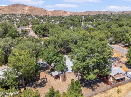 230 E Gepford Parkway, Sun Valley, NV 89433 Photo