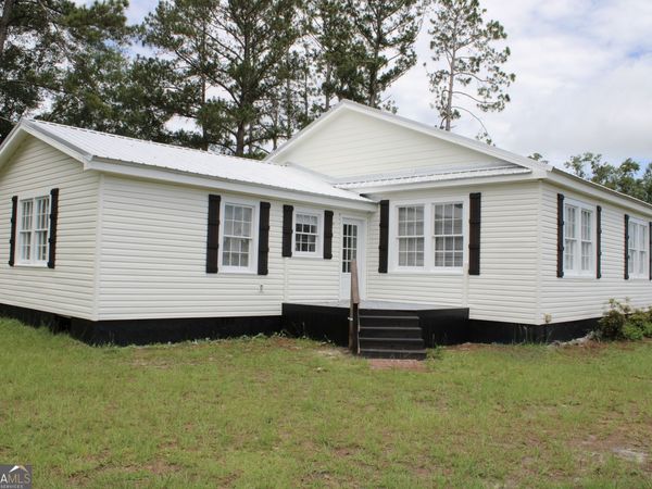 100 Ellis Jones Road, Baxley, GA 31513