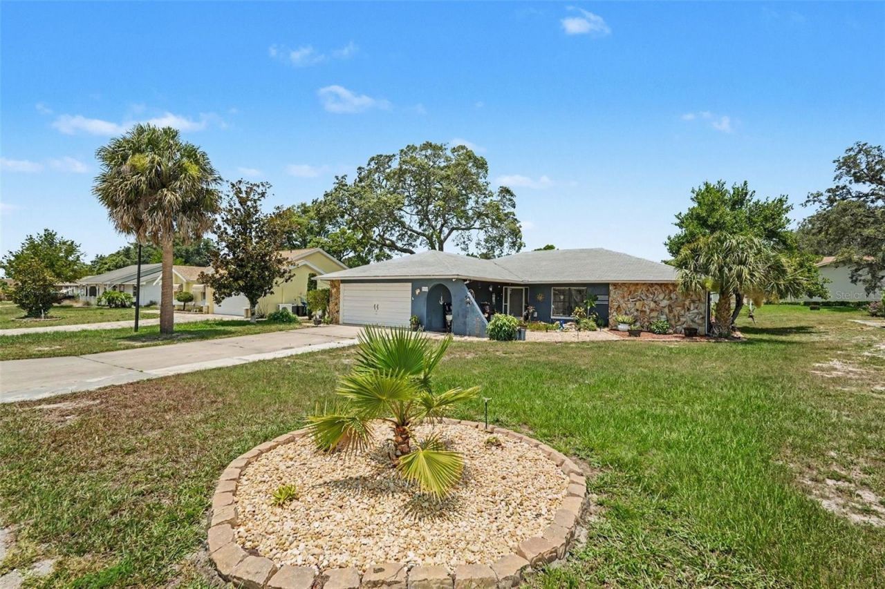 9027 Bonnet Way , Weeki Wachee, FL 34613 Photo