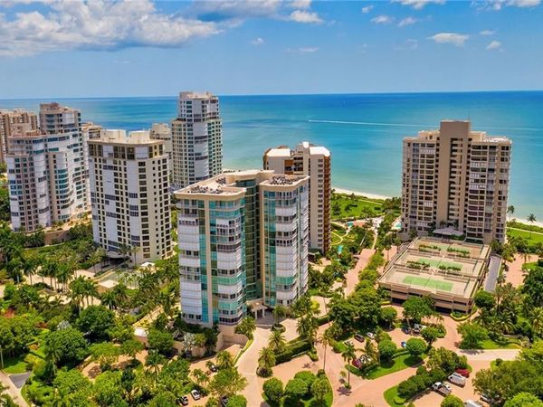 4255 Gulf Shore BLVD N, Unit 207, NAPLES, FL 34103