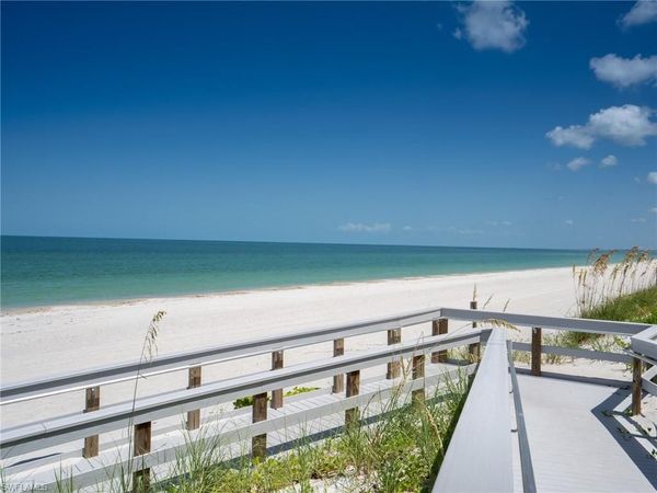 4255 Gulf Shore BLVD N, Unit 207, NAPLES, FL 34103