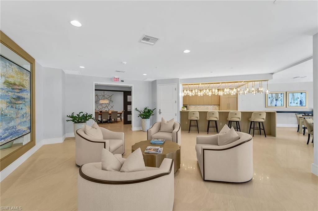4255 Gulf Shore Blvd N, Unit 207, Naples, FL 34103 Photo