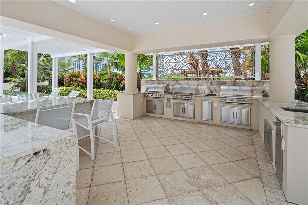 4255 Gulf Shore Blvd N, Unit 207, Naples, FL 34103 Photo
