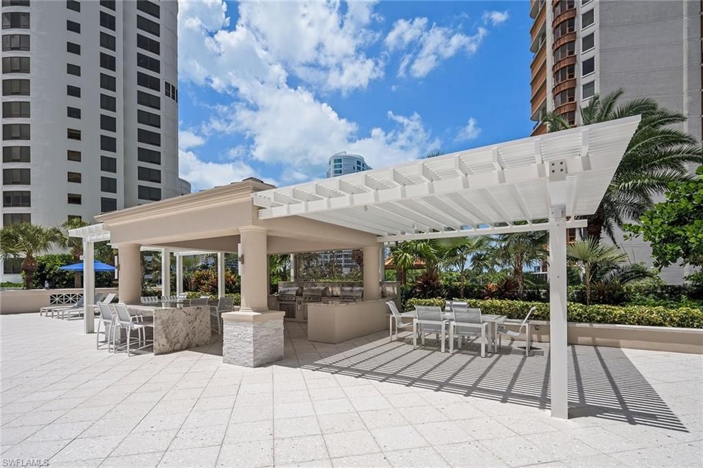 4255 Gulf Shore Blvd N, Unit 207, Naples, FL 34103 Photo