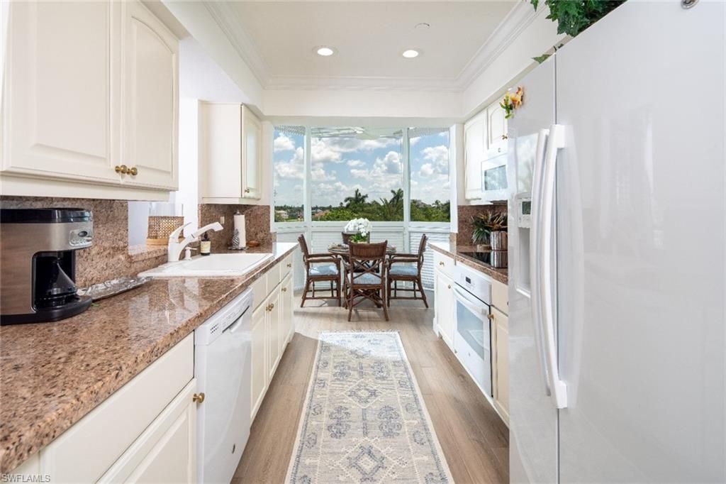 4255 Gulf Shore Blvd N, Unit 207, Naples, FL 34103 Photo