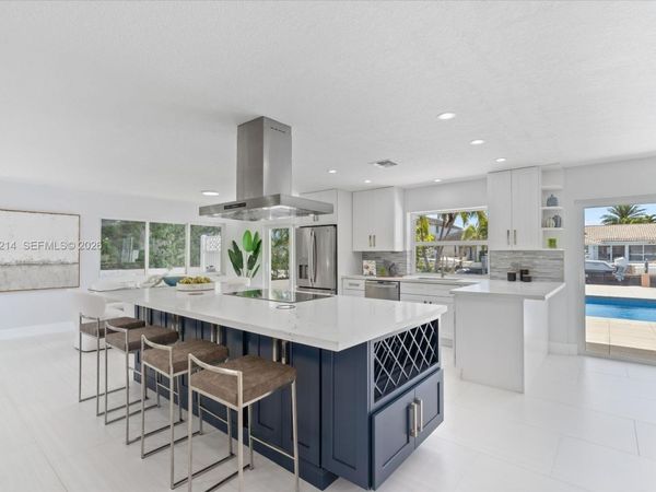 2471 NE 46th St , Lighthouse Point, FL 33064