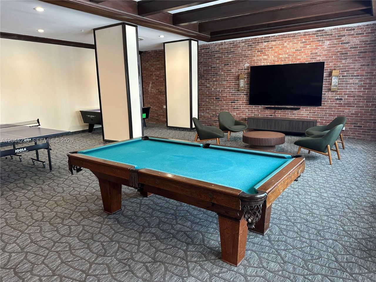 6039 Collins Ave, Unit 1205, Miami Beach, FL 33140 Photo
