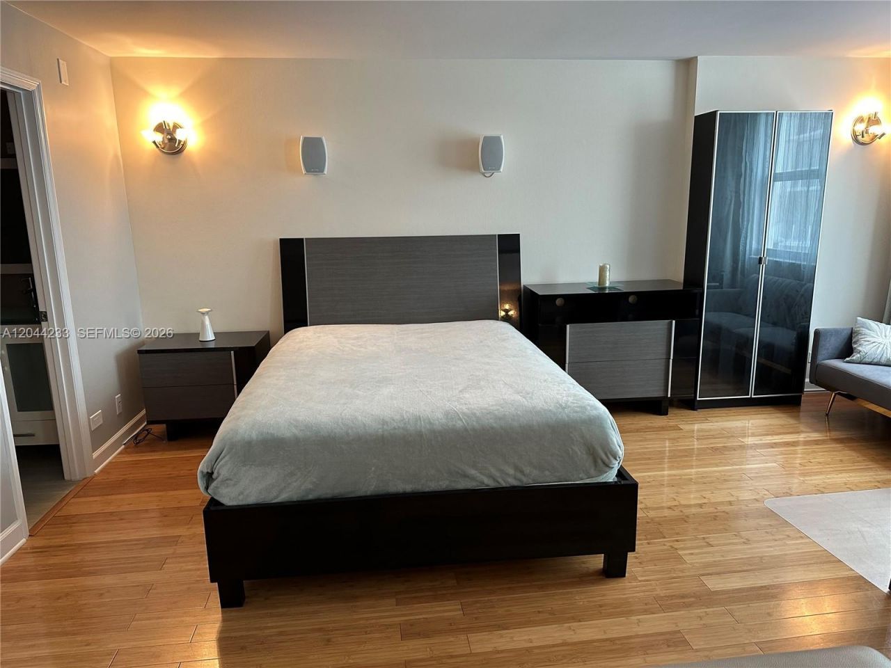 6039 Collins Ave , Unit 1205, Miami Beach, FL 33140 Photo