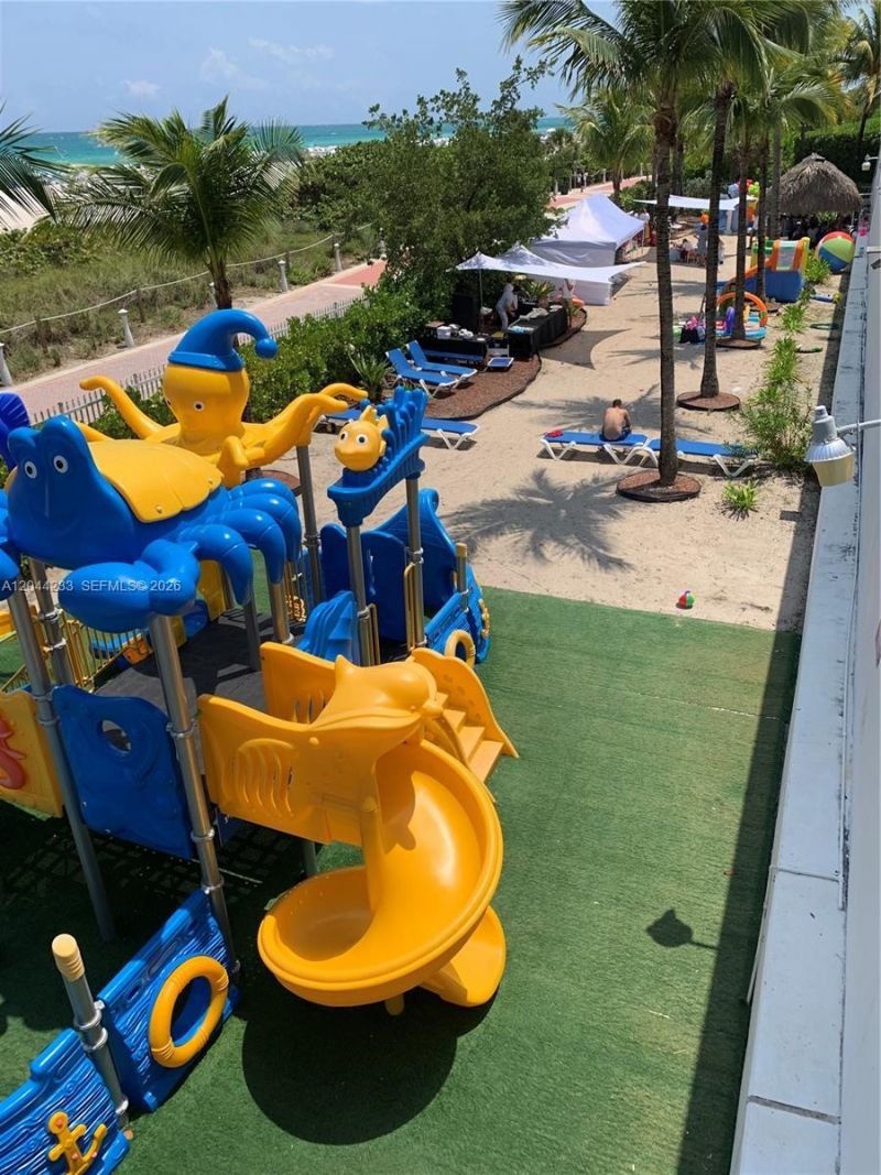6039 Collins Ave, Unit 1205, Miami Beach, FL 33140 Photo