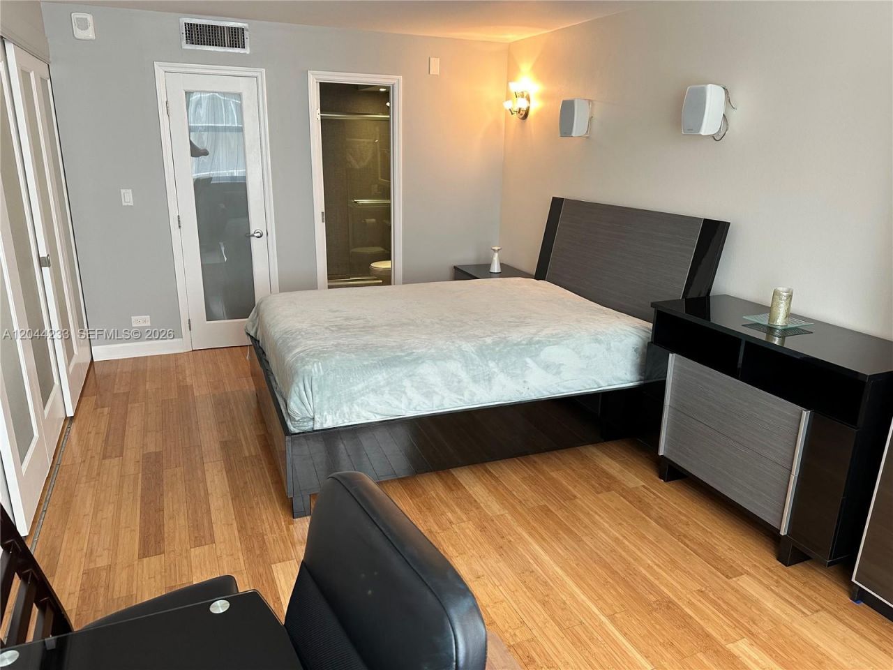 6039 Collins Ave , Unit 1205, Miami Beach, FL 33140 Photo