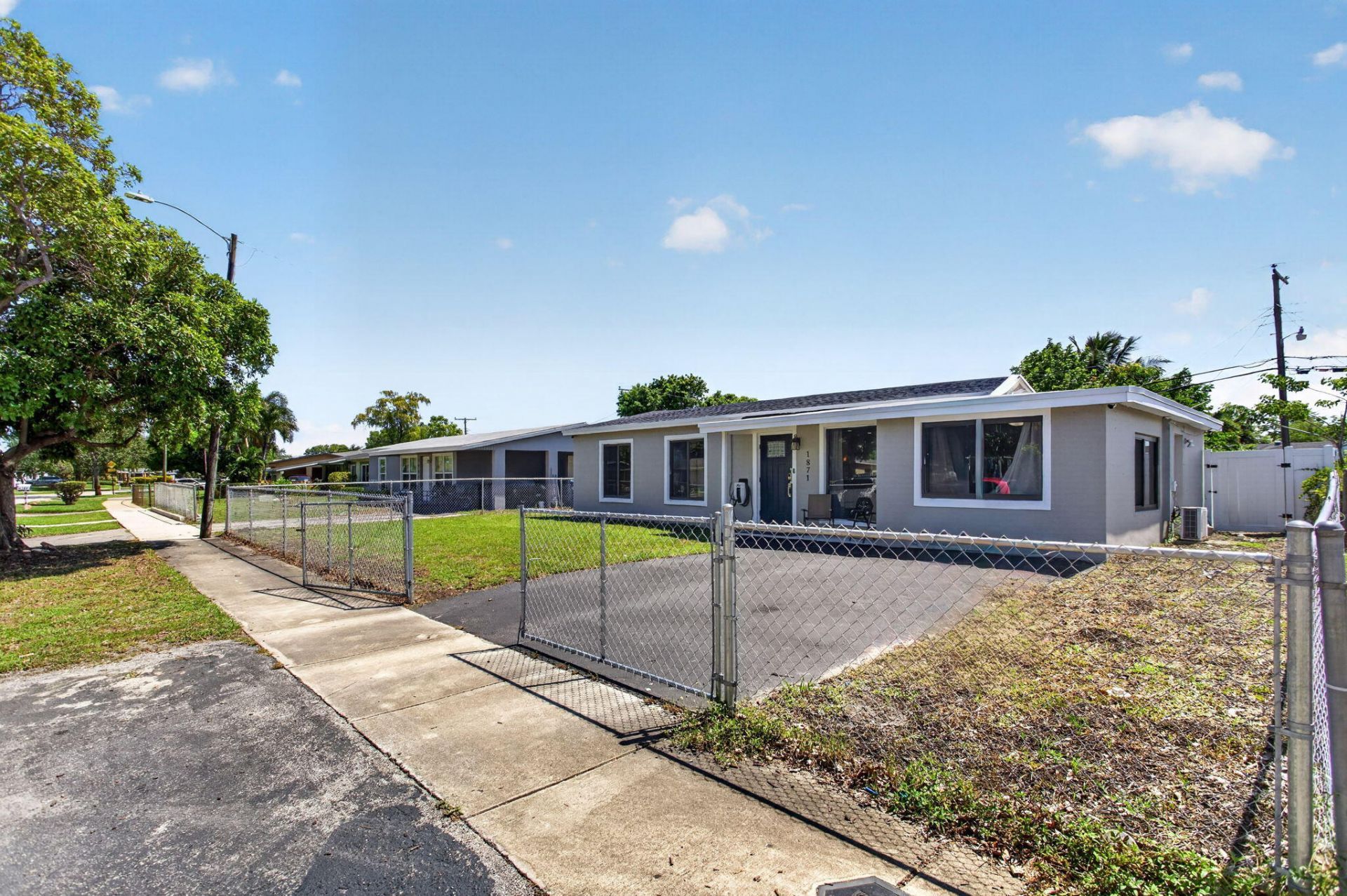 1871 NW 33rd Avenue, Lauderhill, FL 33311 Photo