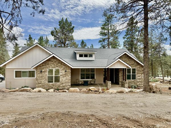11629 Crossbill Drive, Klamath Falls, OR 97601