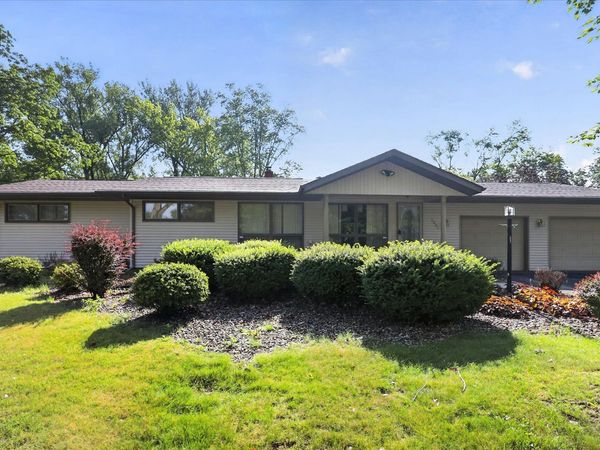1051 Sylvan Road, Benton Harbor, MI 49022