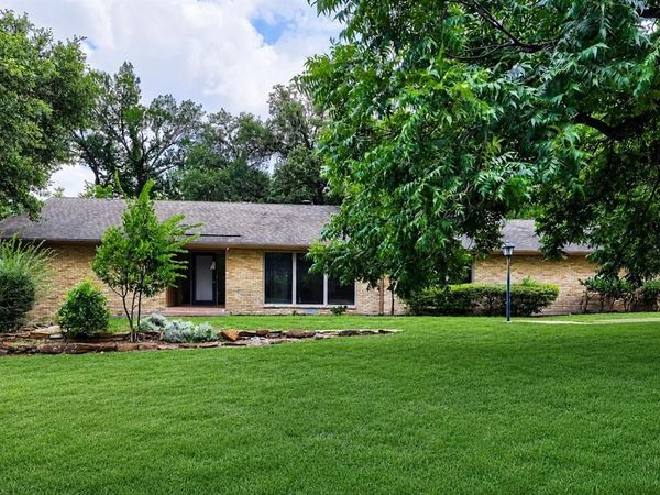6606 Stonebrook Circle, Dallas, TX 75240