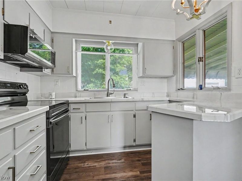 599 Melrose Street, Akron, OH 44305 Photo 11