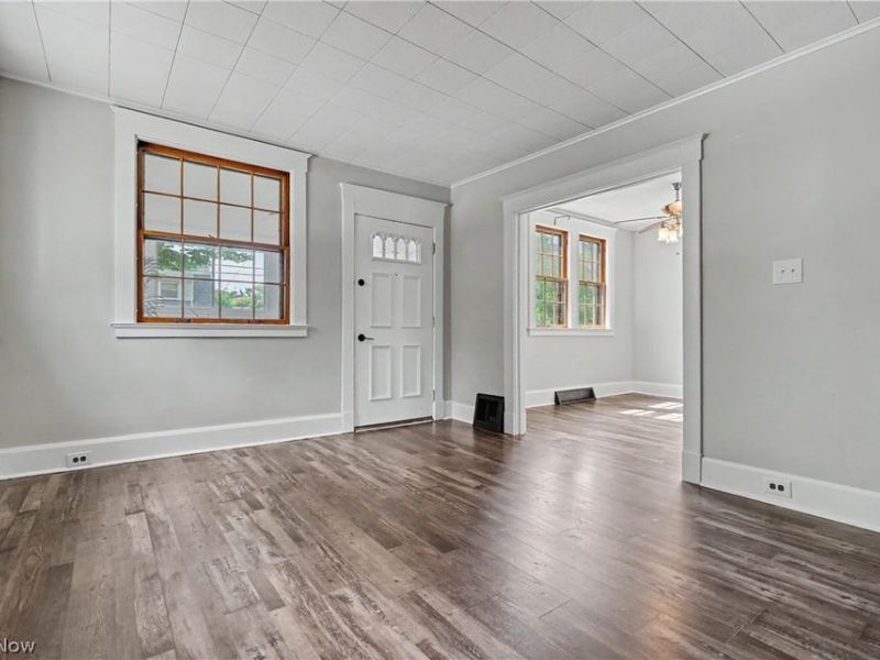 599 Melrose Street, Akron, OH 44305 Photo 6