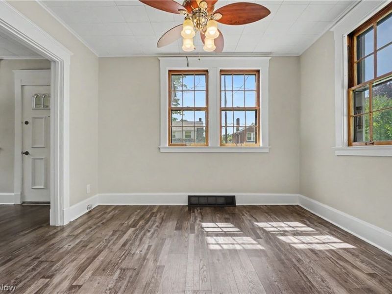 599 Melrose Street, Akron, OH 44305 Photo 7