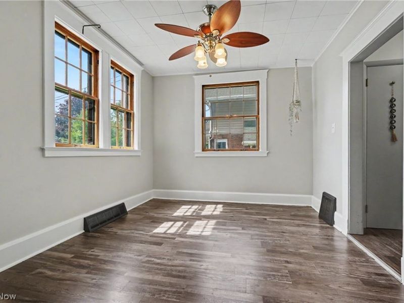 599 Melrose Street, Akron, OH 44305 Photo 8