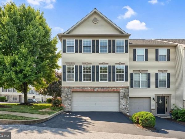 2701 EQUESTRIAN DRIVE, Unit #140, YORK, PA 17402