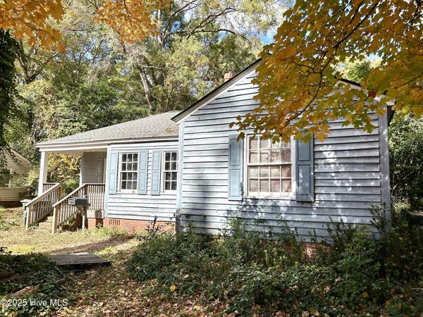 704 Prince Street, Laurinburg, NC 28352