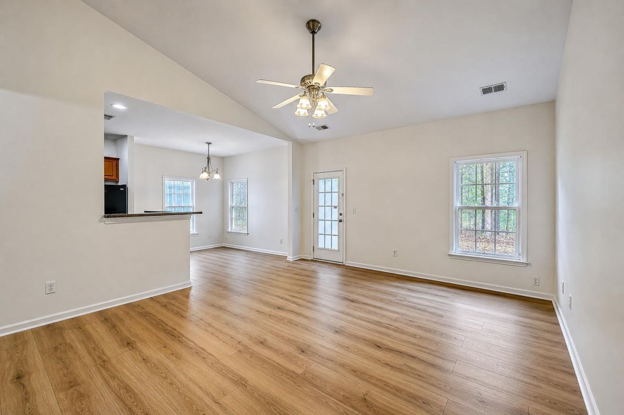 8518 Sentry Circle Photo 14