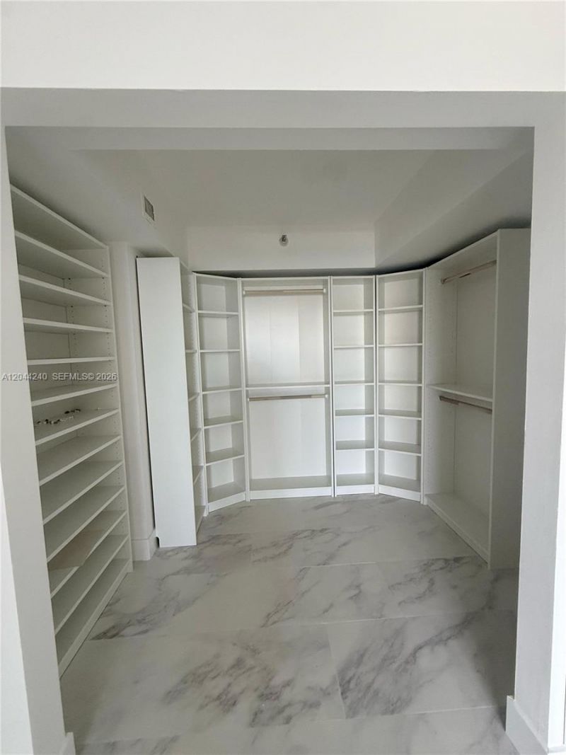19101 NE 36th Ct , Unit 1005, Aventura, FL 33180 Photo