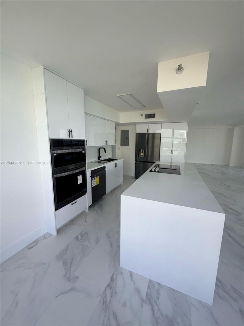 19101 NE 36th Ct , Unit 1005, Aventura, FL 33180 Photo