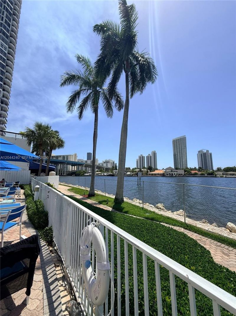 19101 NE 36th Ct , Unit 1005, Aventura, FL 33180 Photo