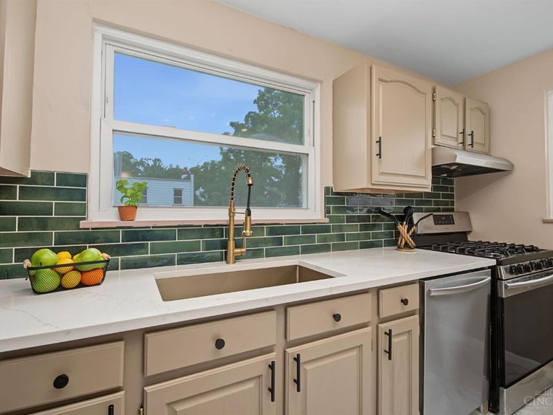2479 Hudson Avenue, Norwood, OH 45212 Photo 10