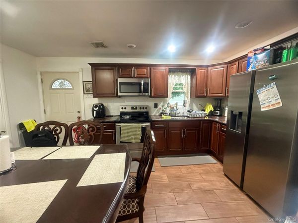 32 Bedford St., Copiague, NY 11726