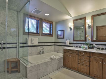 6750 North Lake Boulevard, Unit #2E, Tahoe Vista, CA 96148 Photo