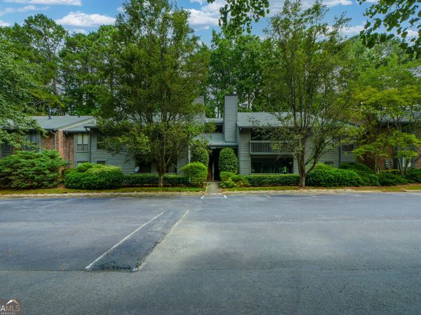 612 Tuxworth Circle, Decatur, GA 30033