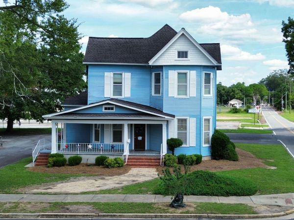 526 Academy Avenue, Dublin, GA 31021