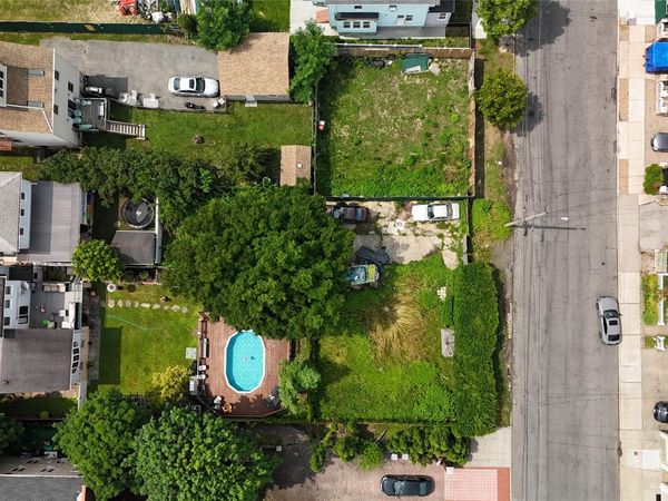 819 Dean Avenue , Bronx, NY 10465