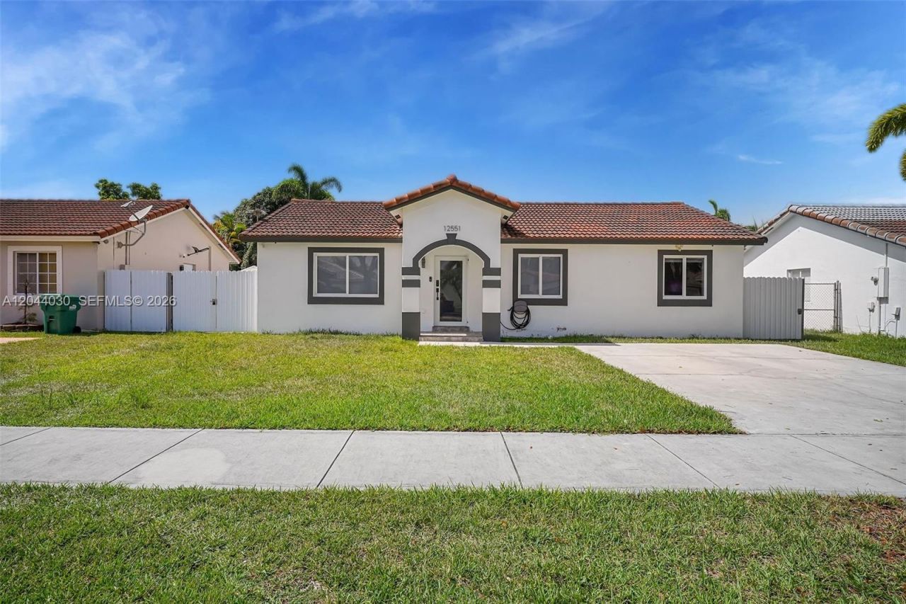 12551 SW 223 St , Miami, FL 33170 Photo