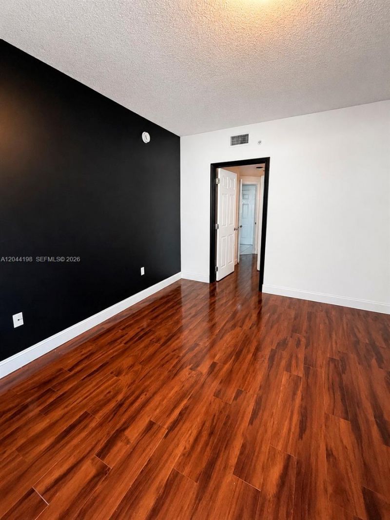 17145 N Bay Rd, Unit 4307, Sunny Isles Beach, FL 33160 Photo